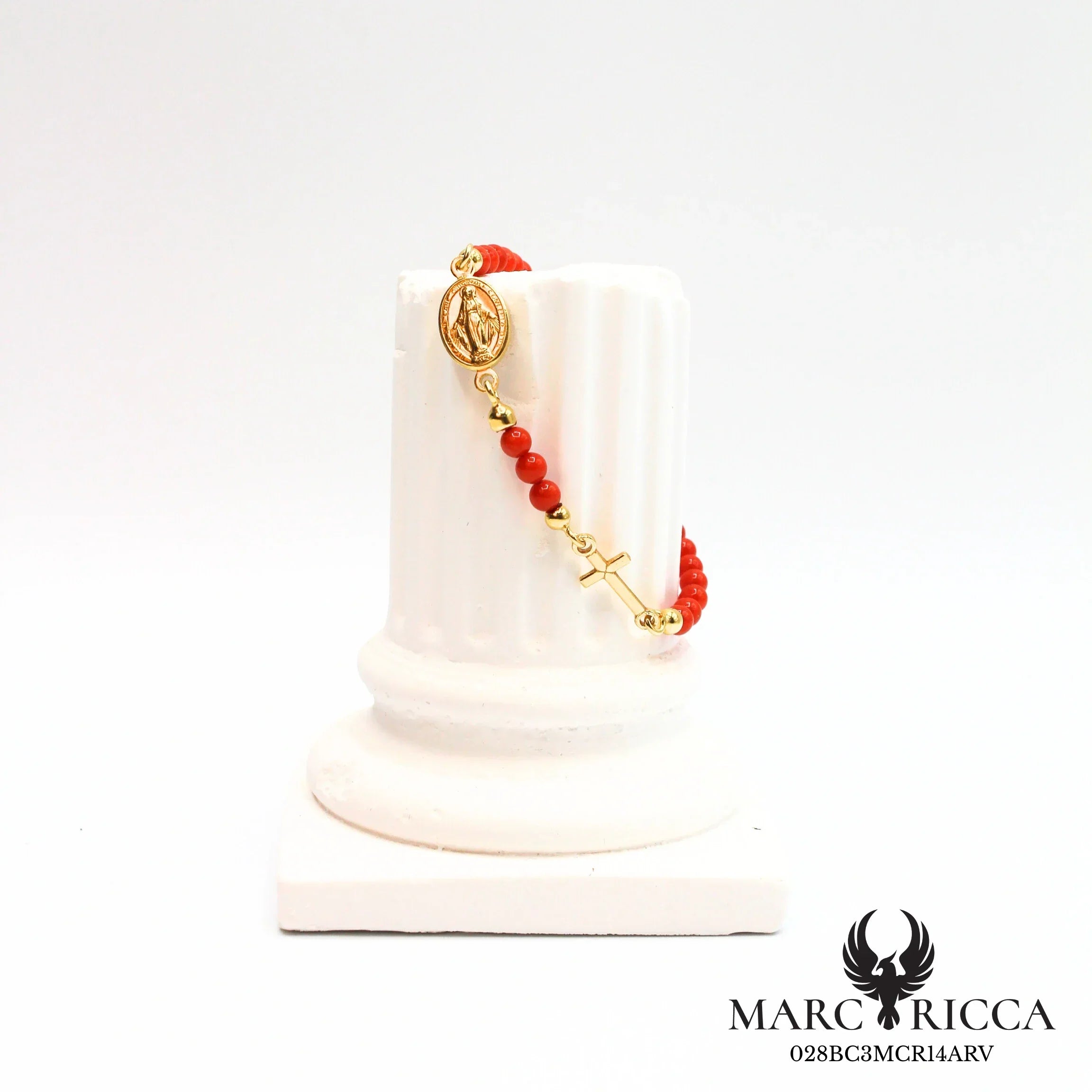 Bracelet perles de corail, croix & madone en vermeil