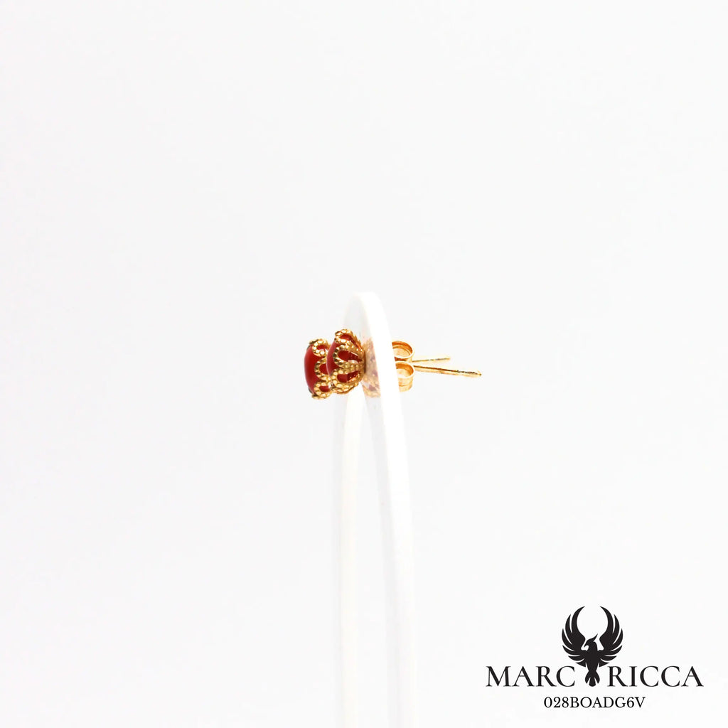 Boucles d'oreilles clous en argent avec corail