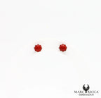 Boucles d'oreilles clous en argent avec corail
