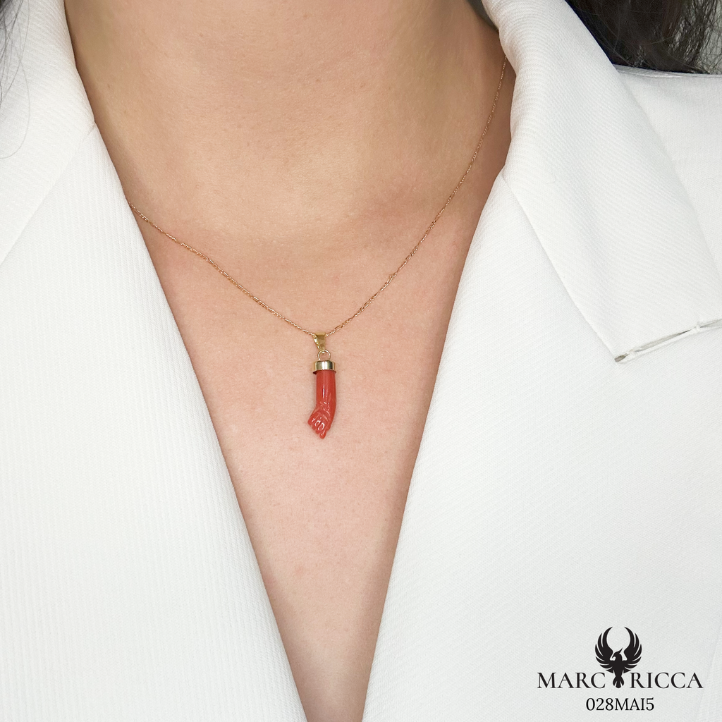 main corail bjoux corse pendentif or Marc-Ricca