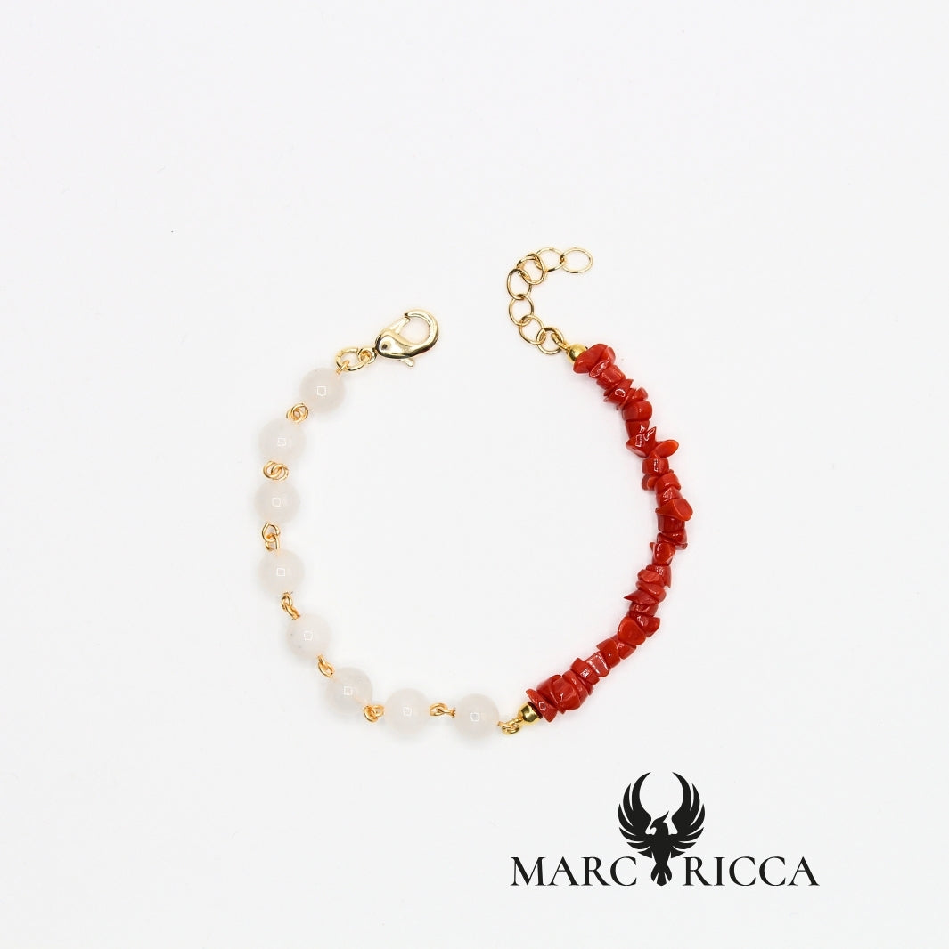 Bracelet asymétrique corail chips & perles d’onyx ou de quartz en vermeil