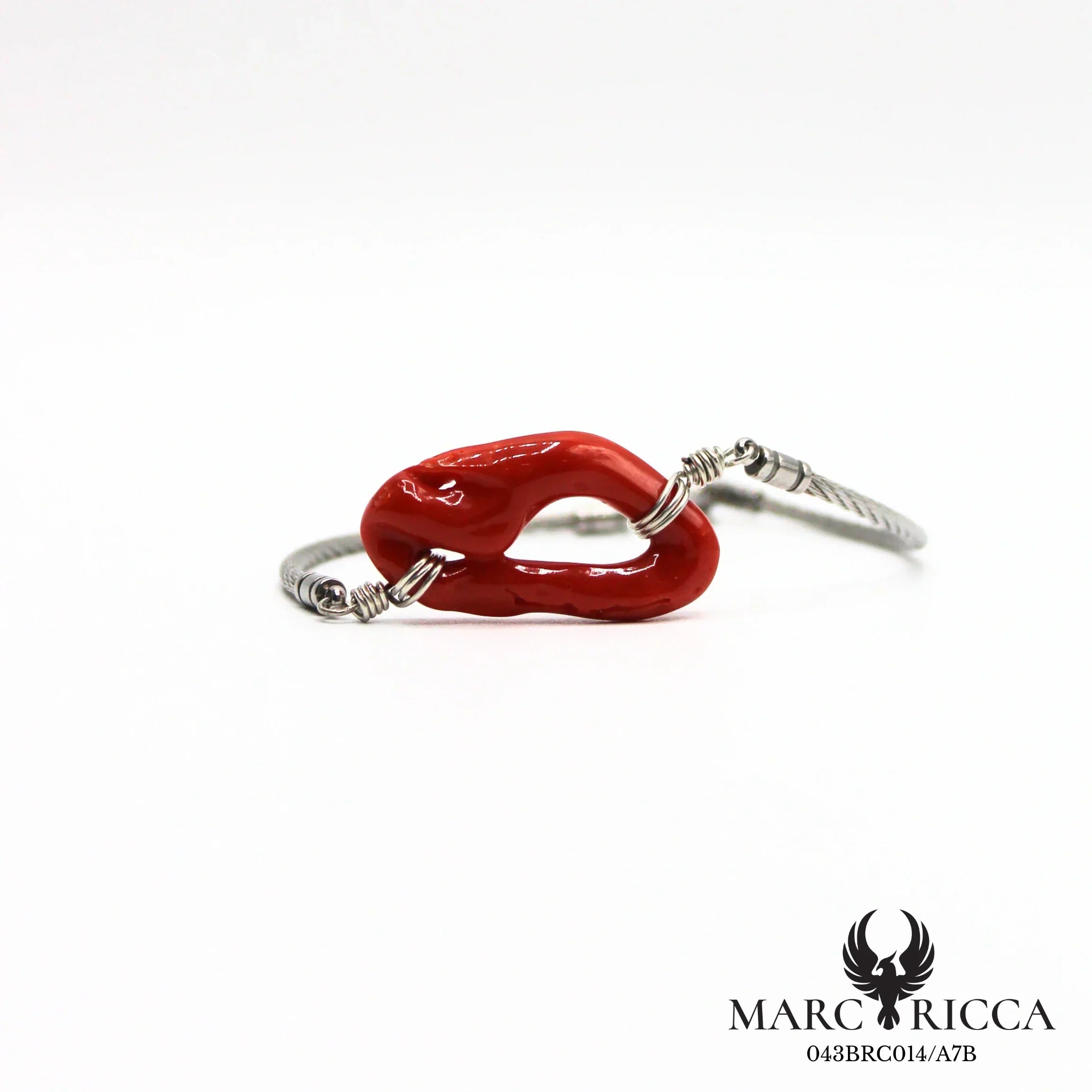 Bracelet câble en acier avec anneau en corail