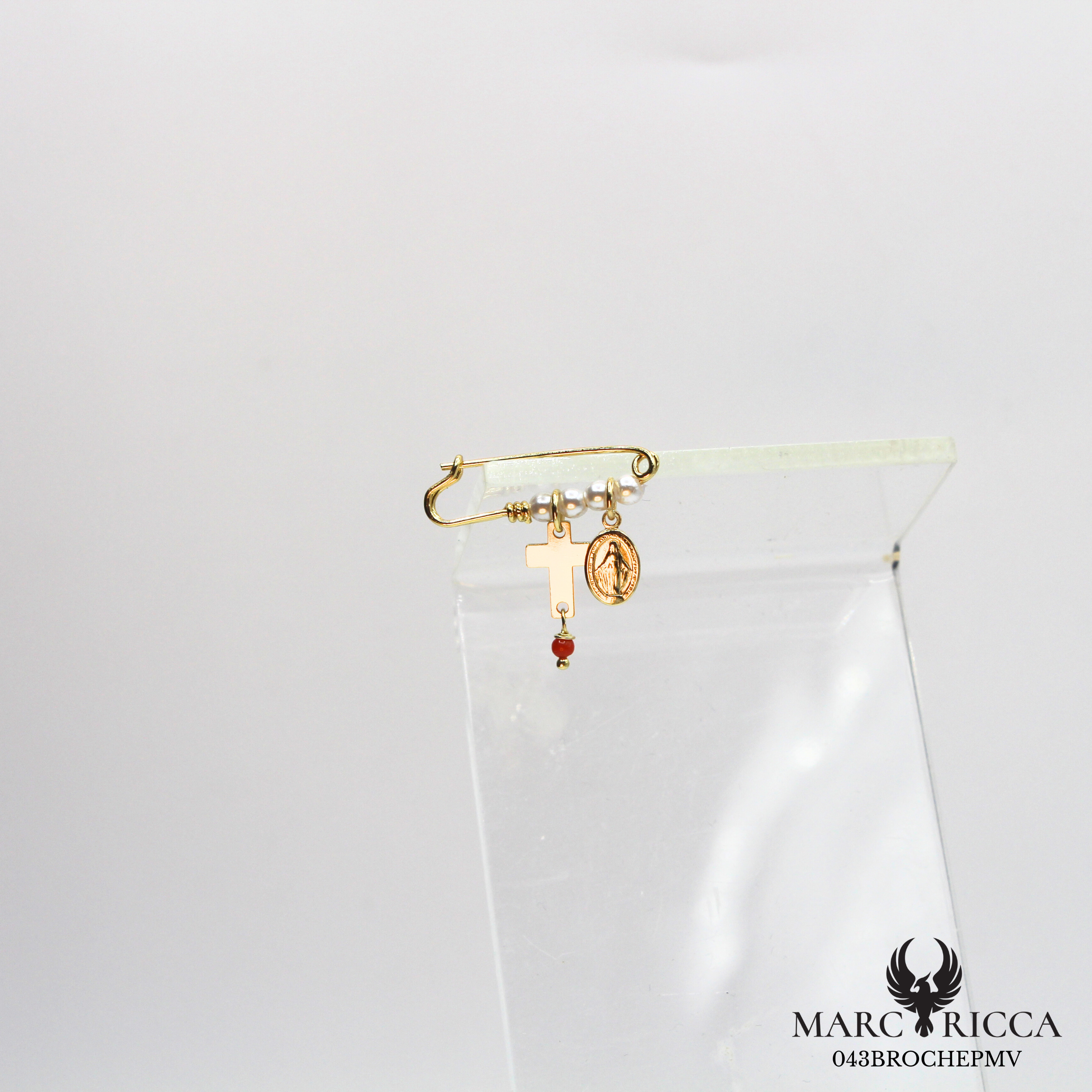 Broche Vermeil Corail perles croix et madone