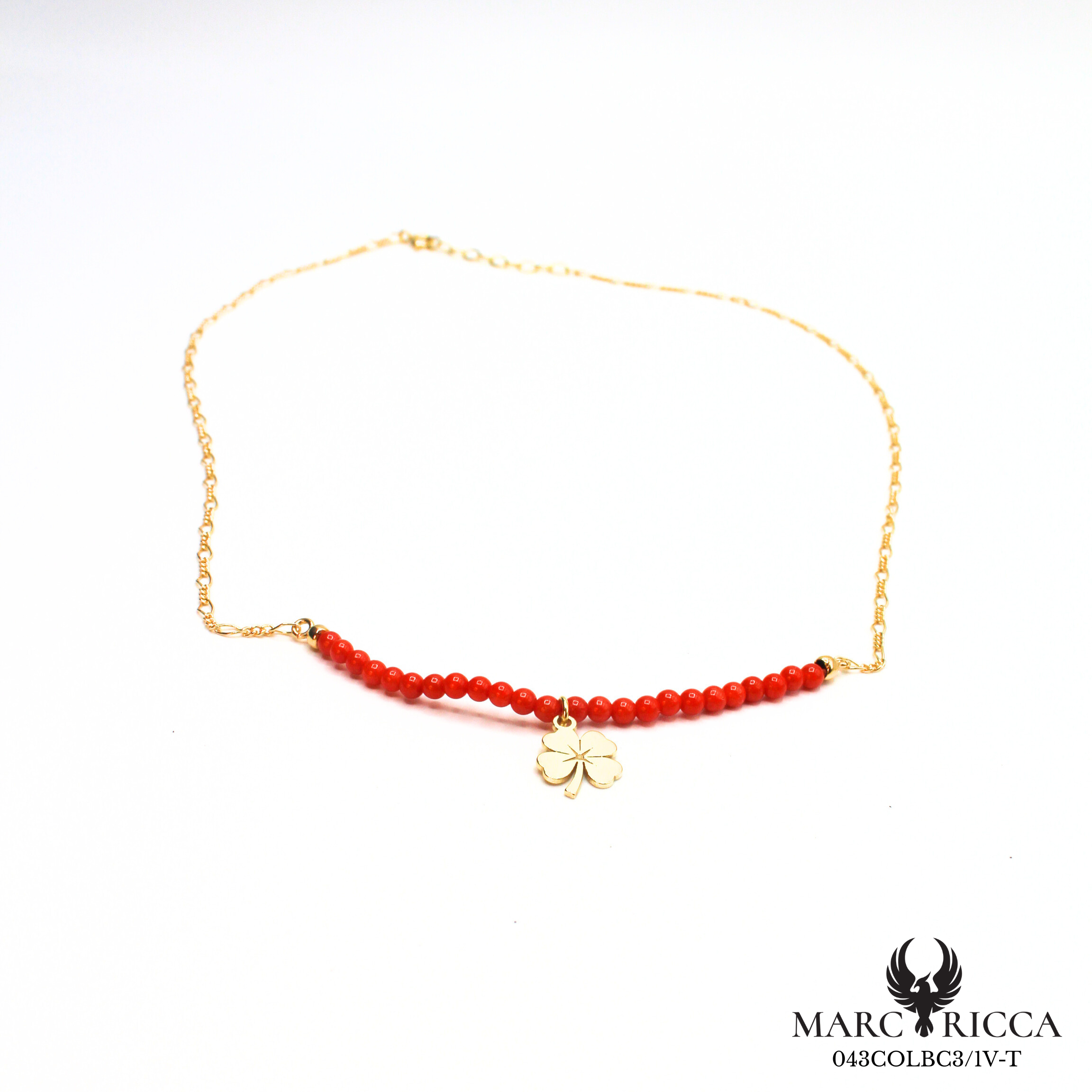 Collier chaine avec perles de corail et trèfle en argent ou vermeil