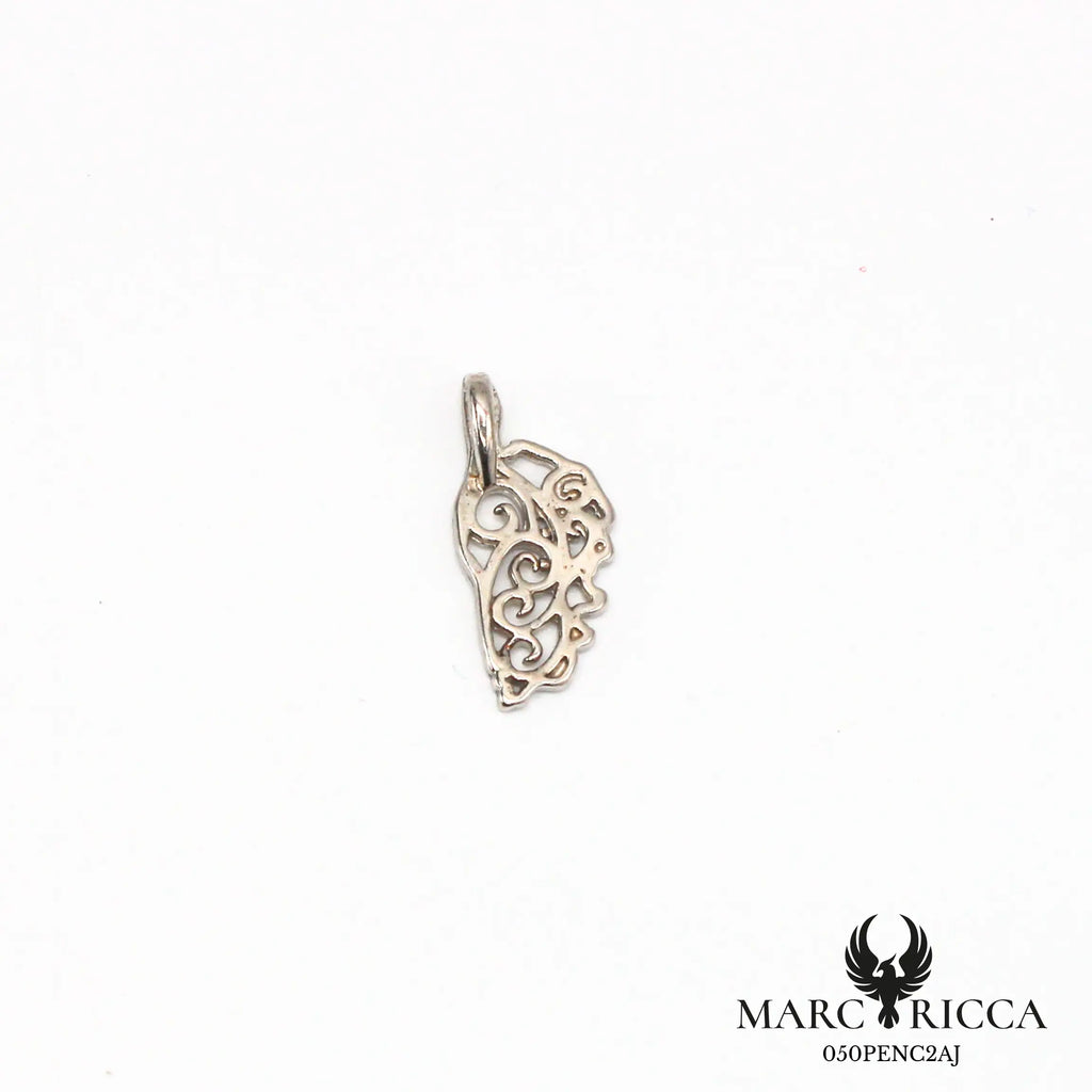 Pendentif corse avec des volutes en argent ou vermeil