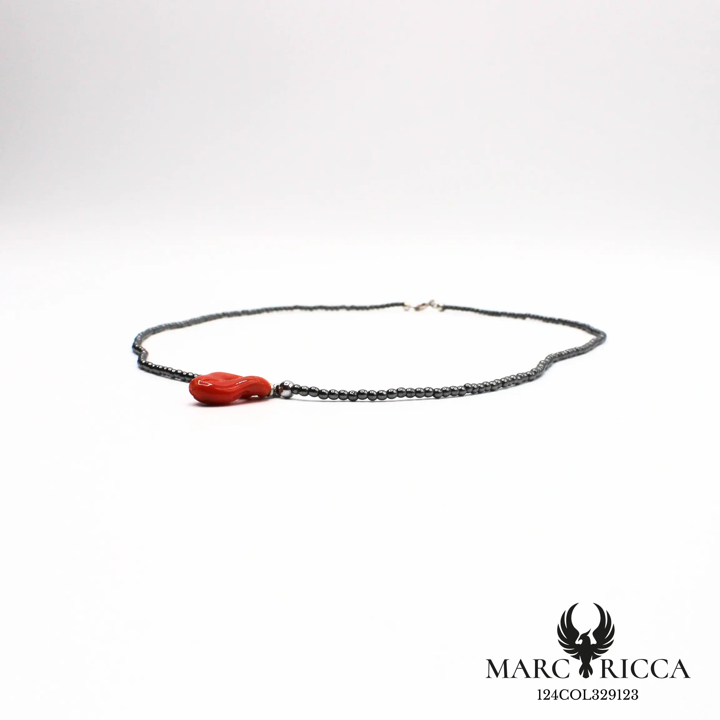 Collier hématite avec anneau en corail