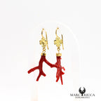 Boucles d'oreilles pendantes branches de corail et trèfles