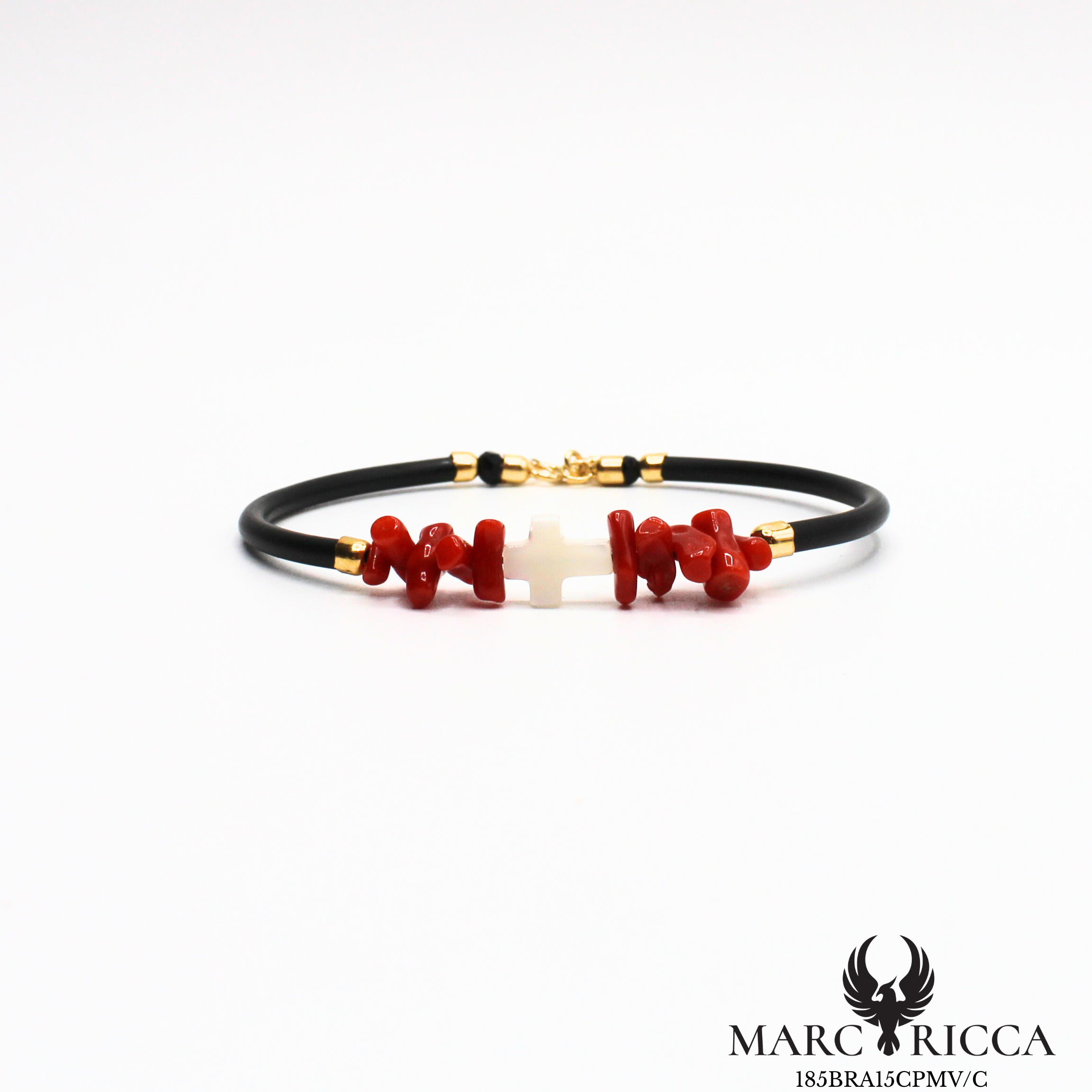 Bracelet jonc en caoutchouc avec corail cupolino et croix en nacre