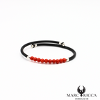 Bracelet jonc en caoutchouc avec perles de corail