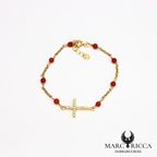Bracelet chaine en vermeil avec perles de corail et croix en zirconium