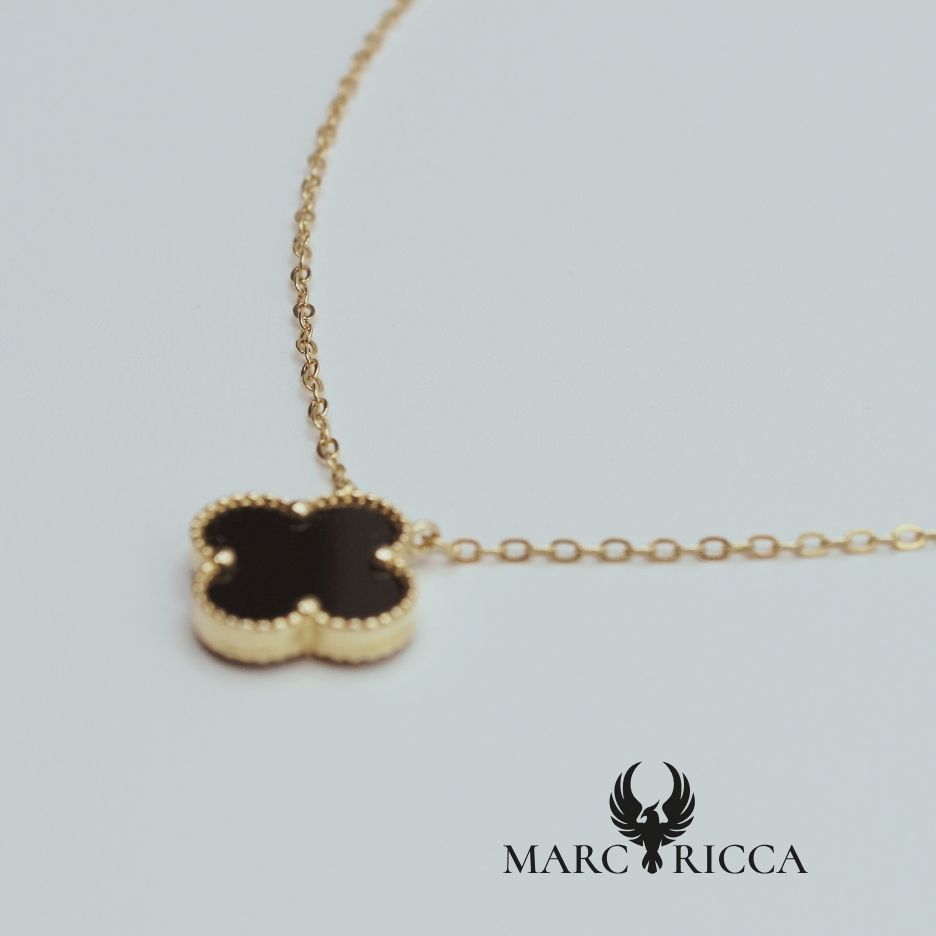 Collier en vermeil avec trèfle