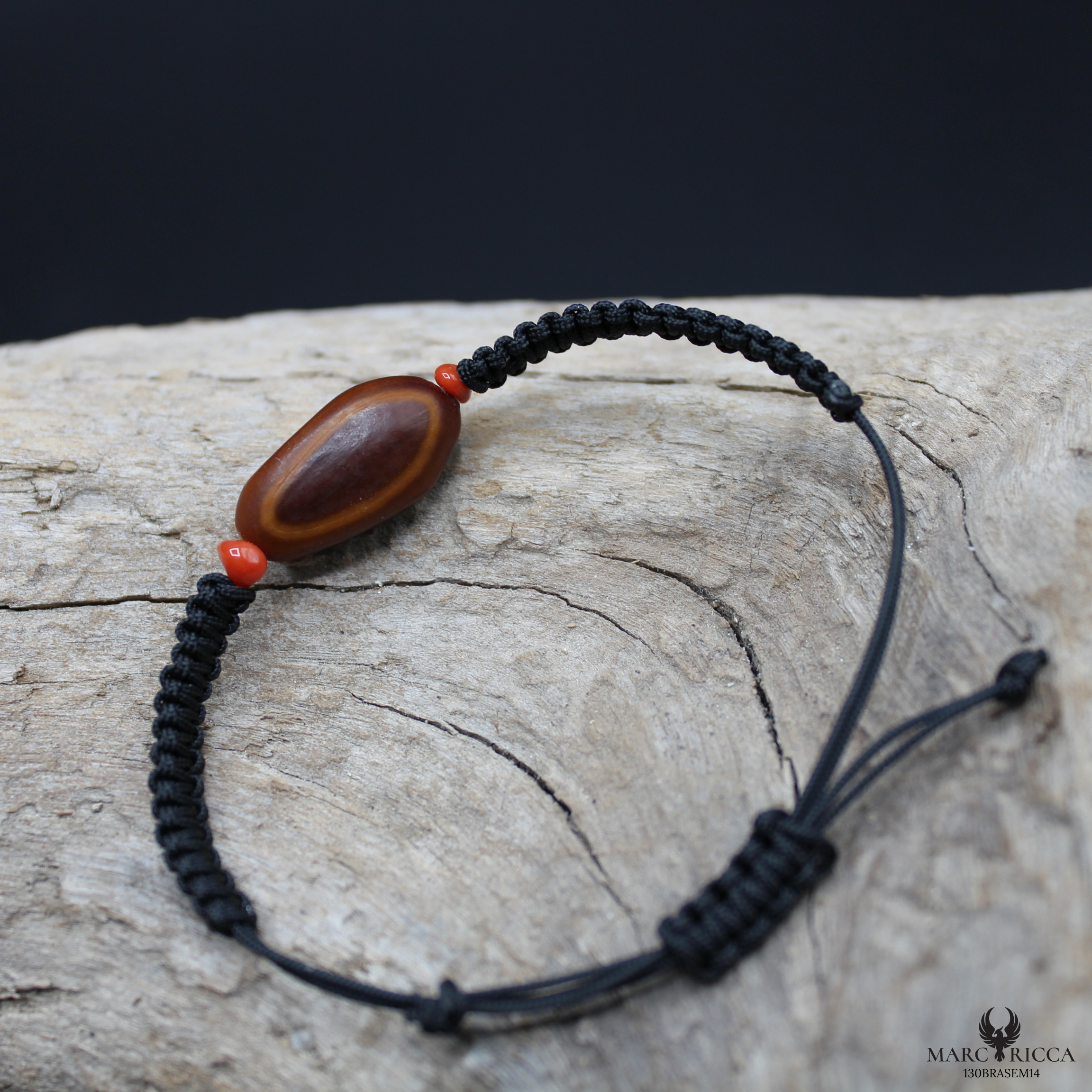 Bracelet Cordon Corail Graine Oreille A Mulatre